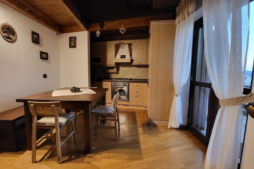 Apartament Attico E Super Attico Panoramico Rocca di Cambio Zewnętrze zdjęcie