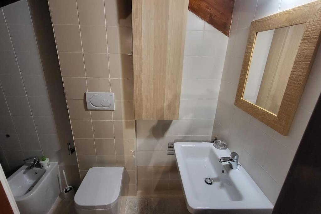 Apartament Attico E Super Attico Panoramico Rocca di Cambio Zewnętrze zdjęcie