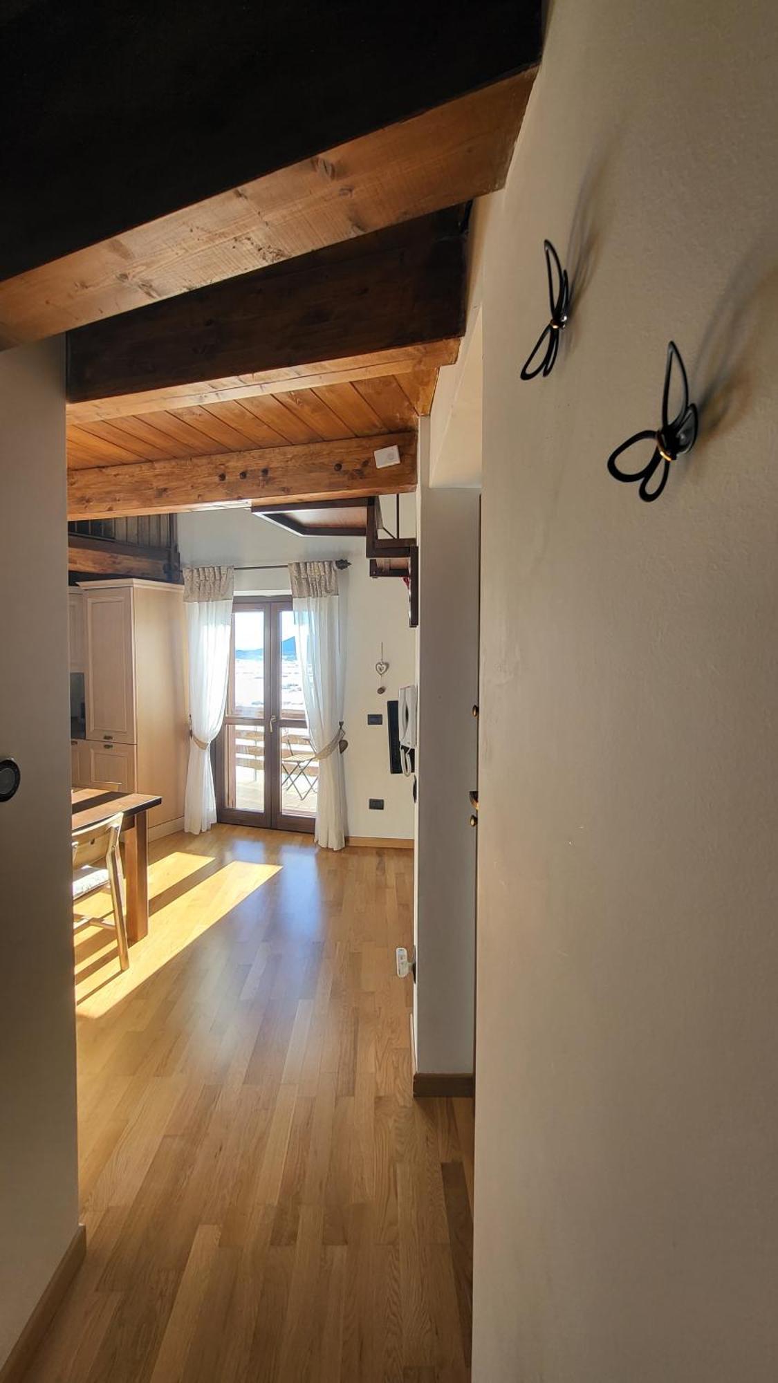 Apartament Attico E Super Attico Panoramico Rocca di Cambio Zewnętrze zdjęcie